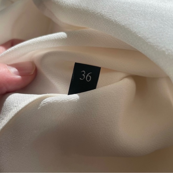 GUCCI Ivory Silk Blouse 36 NWOT - Picture 8 of 11
